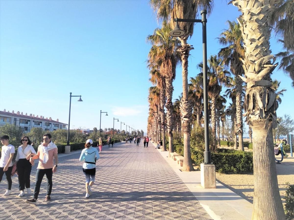 Habitacion En Playa Malvarrosa Con Bano Privado -No Ac- فالنسيا المظهر الخارجي الصورة